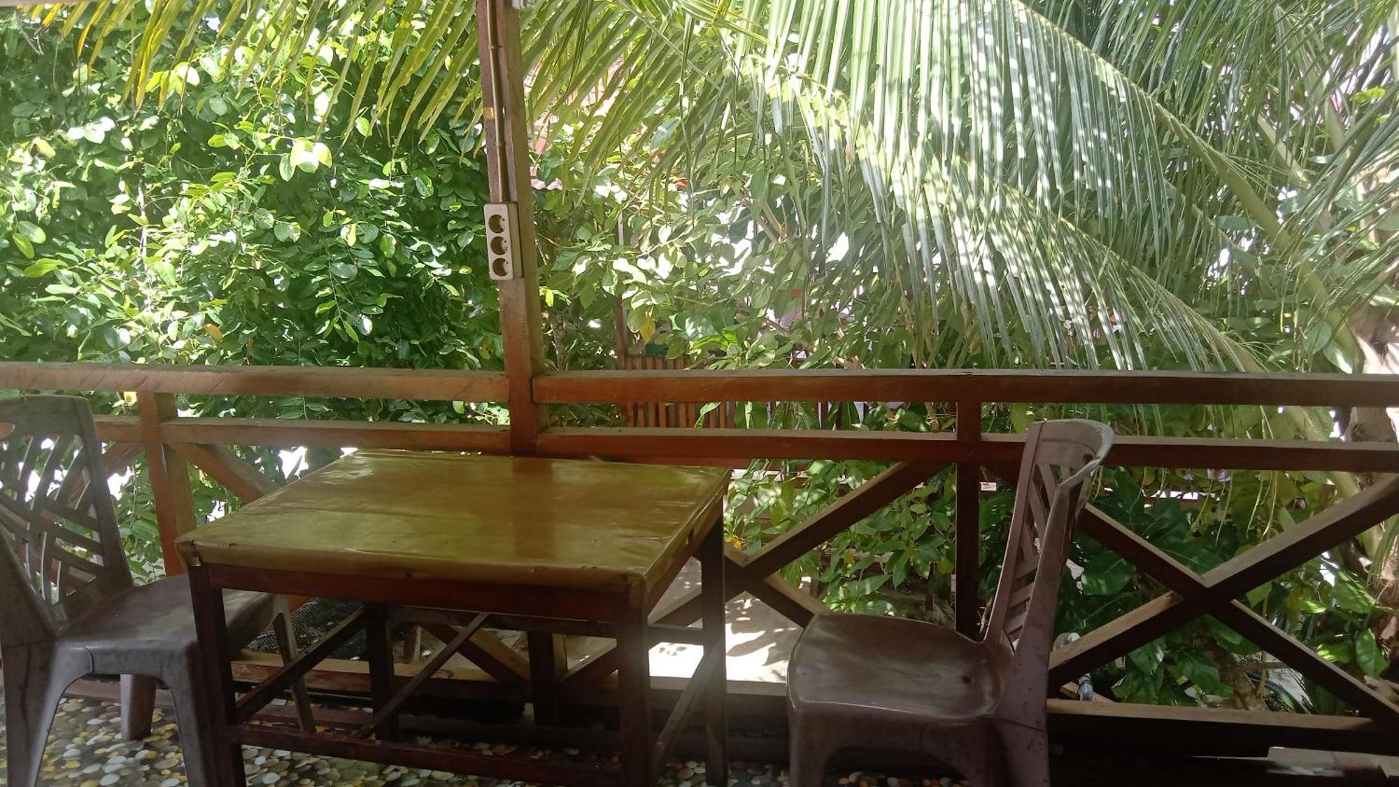 Yohana Cottage Tual Phòng bức ảnh