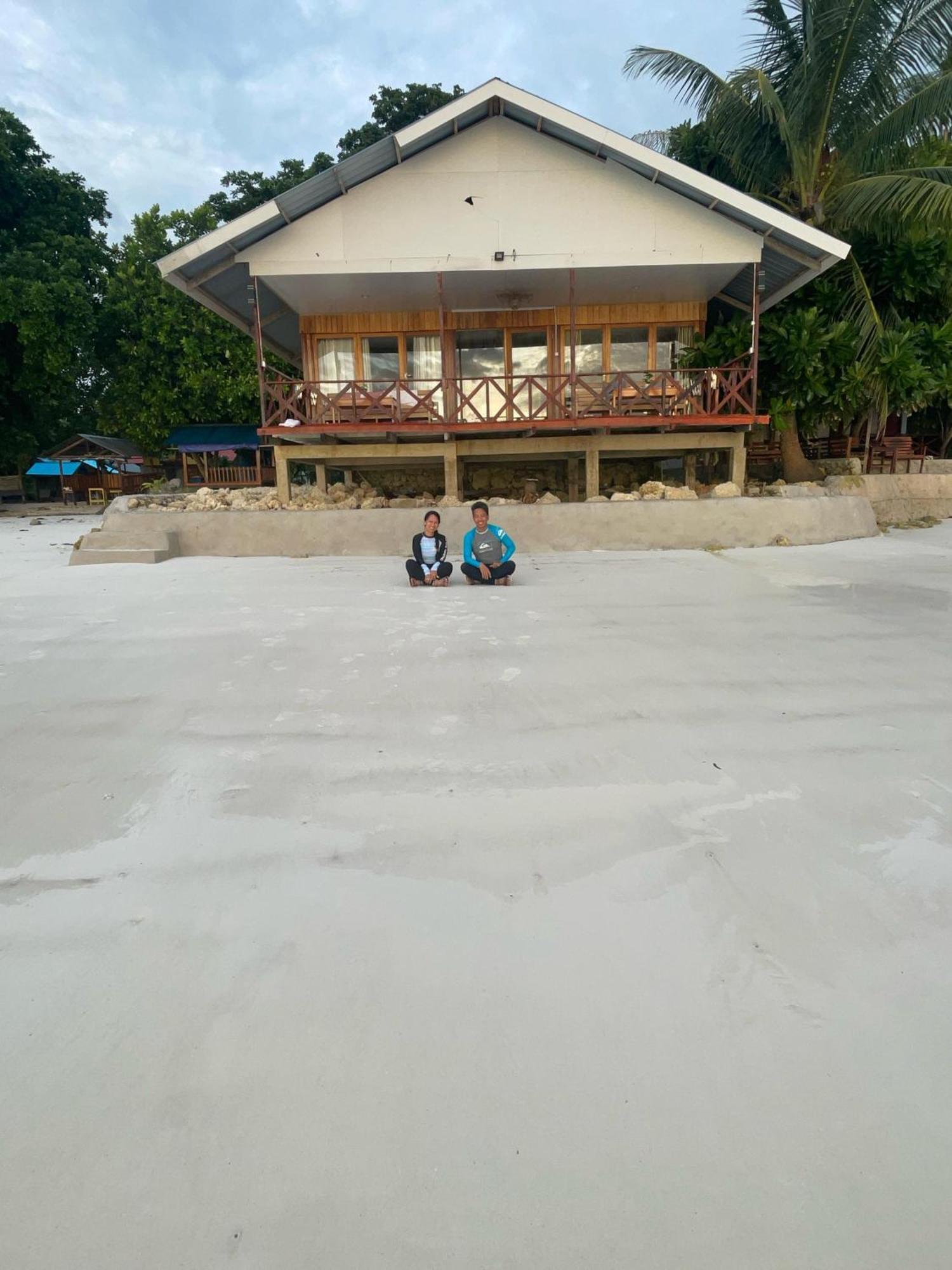 Yohana Cottage Tual Ngoại thất bức ảnh